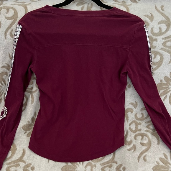 ‼️‼️Last price drop‼️‼️preloved Maroon Red Long sleeve Sequin VS pink top - Picture 7 of 14